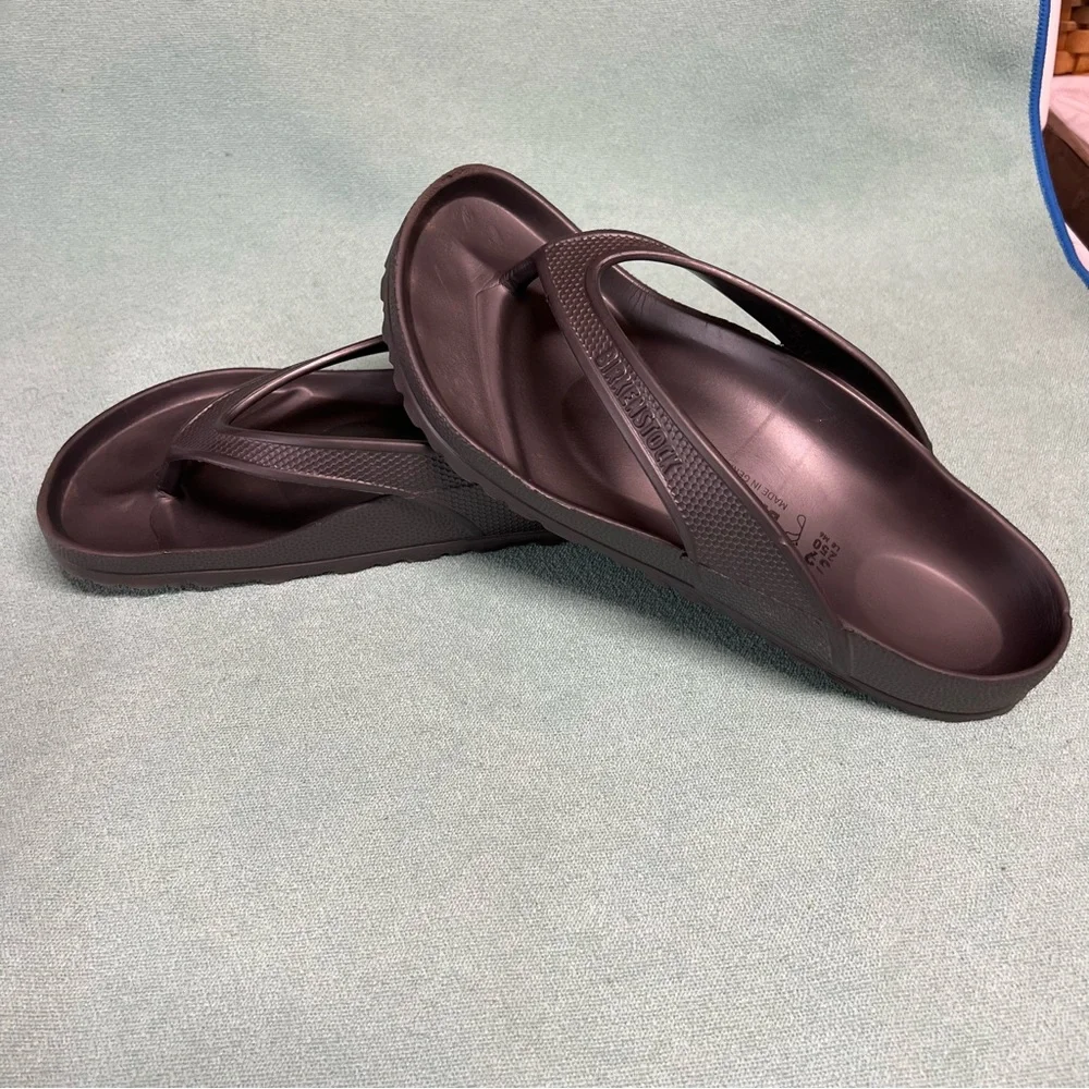 Birkenstock silver gray EVA water friendly  Flip-Flops. Molded soles slip on sty - Picture 6 of 8